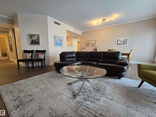 108 11650 79 Avenue, Edmonton, AB - Indoor Photo Showing Living Room
