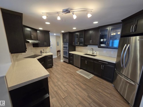 108 11650 79 Avenue, Edmonton, AB - Indoor Photo Showing Kitchen With Double Sink With Upgraded Kitchen