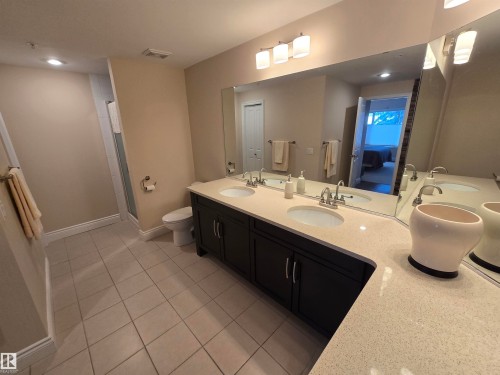 108 11650 79 Avenue, Edmonton, AB - Indoor Photo Showing Bathroom