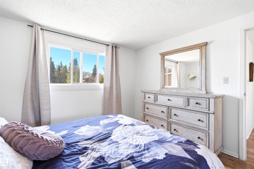 61 Ridgewood Terrace, St. Albert, AB - Indoor Photo Showing Bedroom
