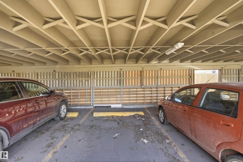 61 Ridgewood Terrace, St. Albert, AB - Indoor Photo Showing Garage
