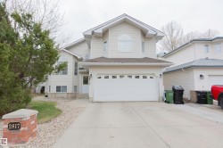 2817 40A Avenue  Edmonton, AB T6T 1L7