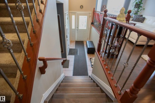 2817 40A Avenue, Edmonton, AB - Indoor Photo Showing Other Room