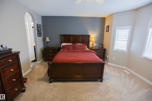 2817 40A Avenue, Edmonton, AB - Indoor Photo Showing Bedroom