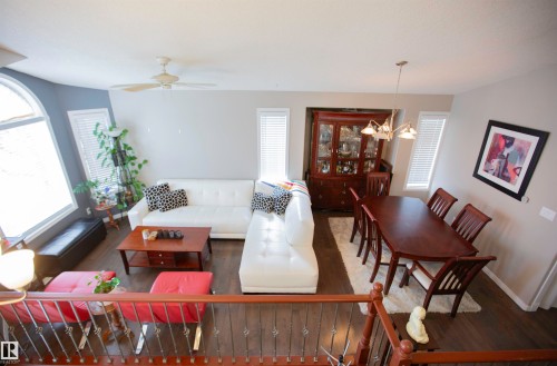 2817 40A Avenue, Edmonton, AB - Indoor With Storage