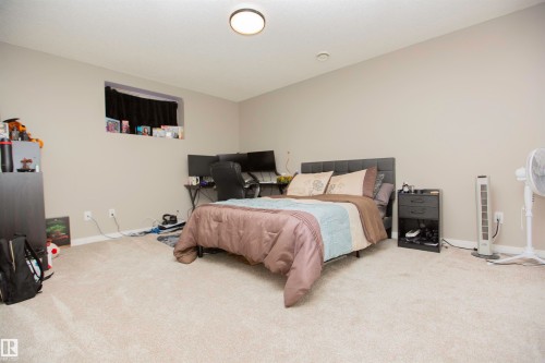 2817 40A Avenue, Edmonton, AB - Indoor Photo Showing Kitchen With Double Sink