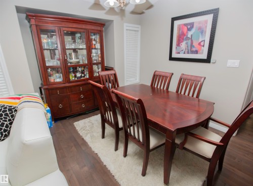 2817 40A Avenue, Edmonton, AB - Indoor Photo Showing Dining Room