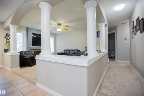 2817 40A Avenue, Edmonton, AB - Indoor Photo Showing Other Room