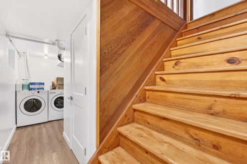 6807 112A Street, Edmonton, AB - Indoor Photo Showing Laundry Room