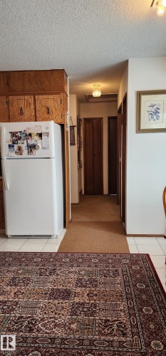 11035 166 Avenue, Edmonton, AB - Indoor
