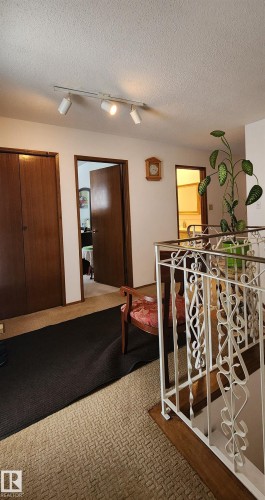 11035 166 Avenue, Edmonton, AB - Indoor Photo Showing Other Room