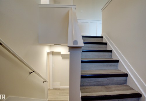 18412 92 Avenue, Edmonton, AB - Indoor Photo Showing Other Room