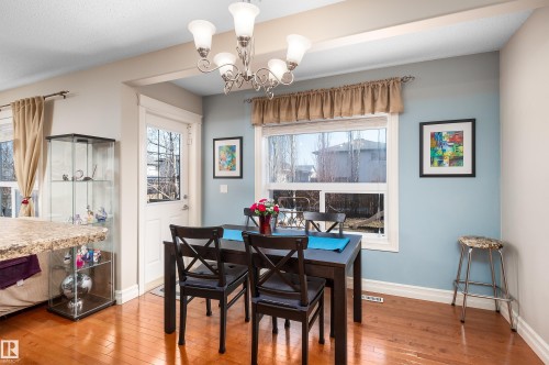 4 Spring Grove Crescent, Spruce Grove, AB - Indoor Photo Showing Dining Room