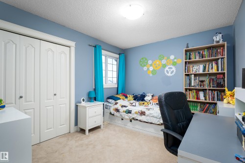 4 Spring Grove Crescent, Spruce Grove, AB - Indoor
