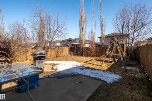 4 Spring Grove Crescent, Spruce Grove, AB - Outdoor