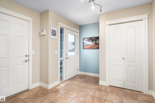 4 Spring Grove Crescent, Spruce Grove, AB - Indoor Photo Showing Other Room