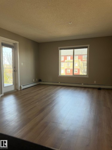 313 5390 Chappelle Rd, Edmonton, AB - Indoor Photo Showing Other Room