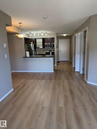 313 5390 Chappelle Rd, Edmonton, AB - Indoor