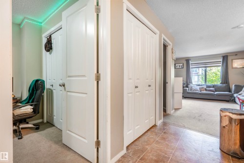 313 5390 Chappelle Rd, Edmonton, AB - Indoor Photo Showing Other Room