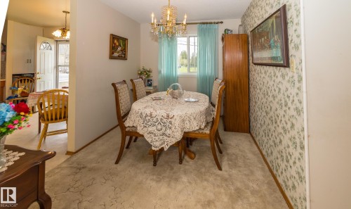 5915 115 Street, Edmonton, AB - Indoor Photo Showing Dining Room
