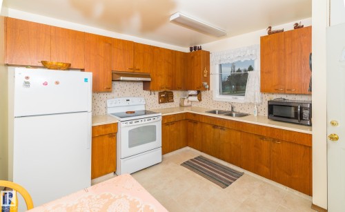 5915 115 Street, Edmonton, AB - Indoor Photo Showing Kitchen With Double Sink