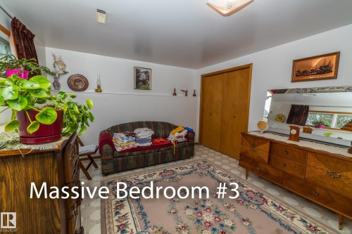 5915 115 Street, Edmonton, AB - Indoor