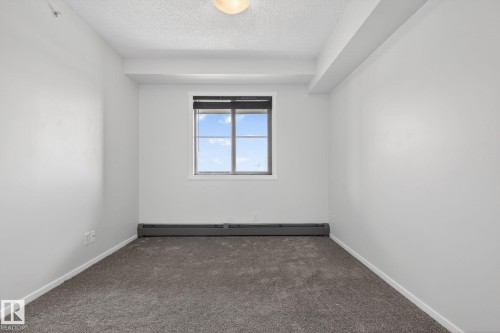 412 3315 James Mowatt Trail, Edmonton, AB - Indoor Photo Showing Other Room