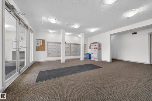 412 3315 James Mowatt Trail, Edmonton, AB - Indoor Photo Showing Other Room