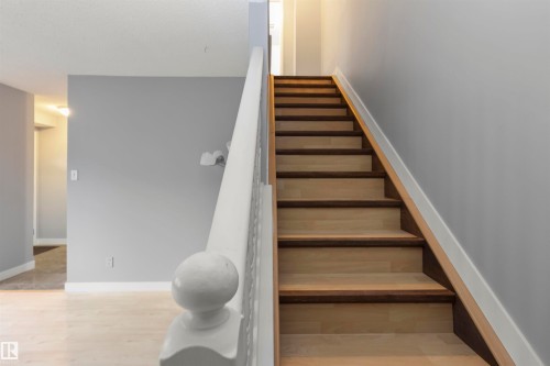 18 Willowdale Place, Edmonton, AB - Indoor Photo Showing Other Room
