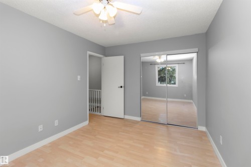 18 Willowdale Place, Edmonton, AB - Indoor Photo Showing Other Room