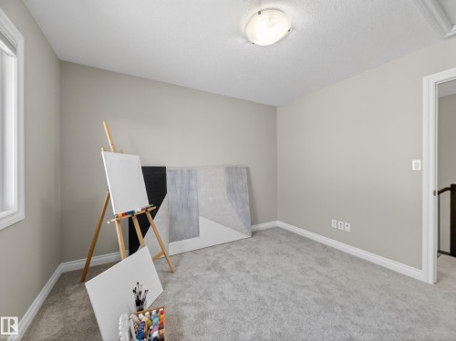 1473 Wates Link, Edmonton, AB - Indoor Photo Showing Other Room