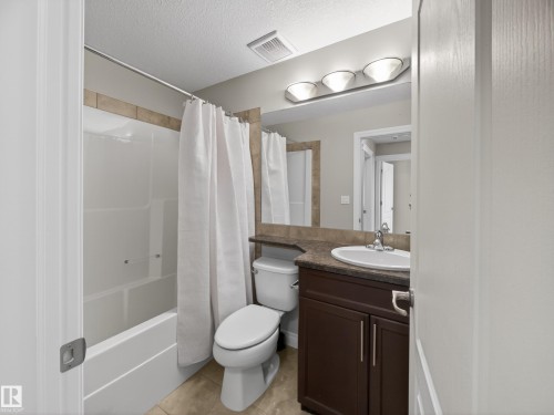 1473 Wates Link, Edmonton, AB - Indoor Photo Showing Bathroom