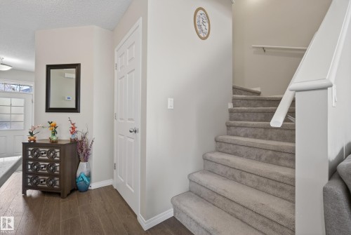 757 Eagleson Crescent, Edmonton, AB 
