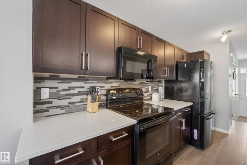 757 Eagleson Crescent, Edmonton, AB 