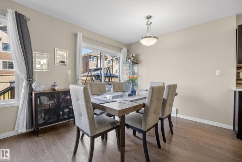 757 Eagleson Crescent, Edmonton, AB 