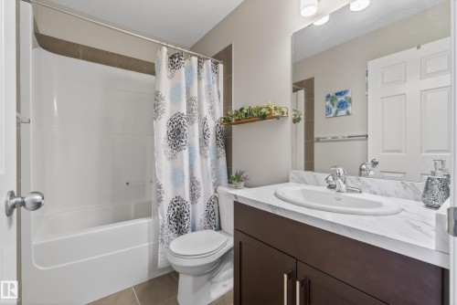 757 Eagleson Crescent, Edmonton, AB 