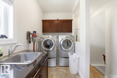 30 Ravine Drive, Devon, AB - Indoor Photo Showing Laundry Room
