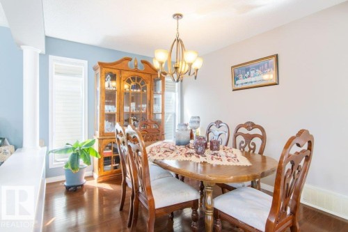 6103 5 Avenue, Edmonton, AB - Indoor Photo Showing Dining Room