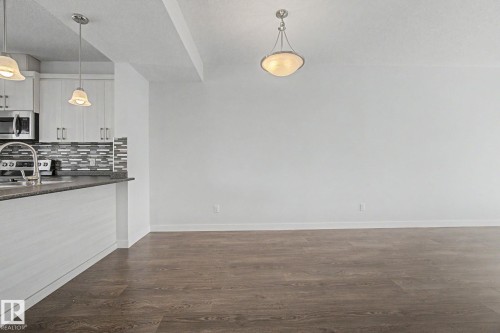 36 723 172 Street, Edmonton, AB - Indoor