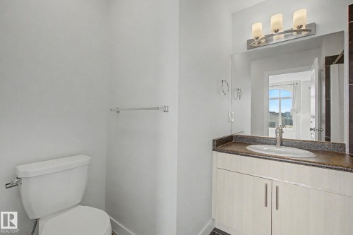 36 723 172 Street, Edmonton, AB - Indoor Photo Showing Bathroom