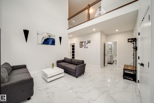 6903 173 Avenue, Edmonton, AB - Indoor