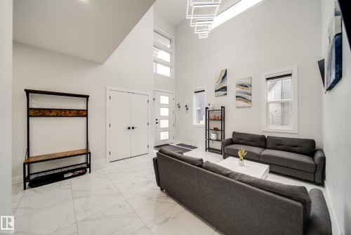 6903 173 Avenue, Edmonton, AB - Indoor Photo Showing Other Room