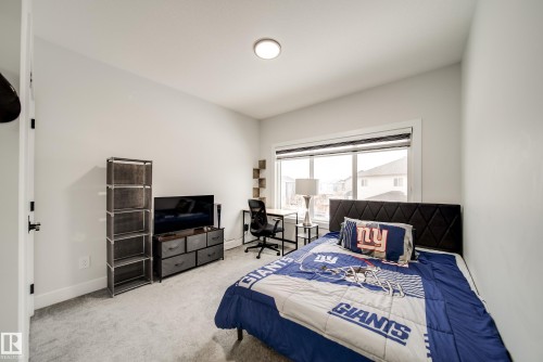 6903 173 Avenue, Edmonton, AB - Indoor Photo Showing Bedroom
