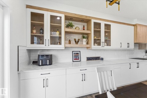 14 Enns Crest, Fort Saskatchewan, AB - Indoor Photo Showing Kitchen