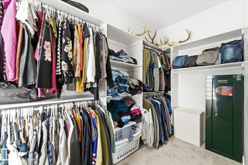14 Enns Crest, Fort Saskatchewan, AB - Indoor With Storage