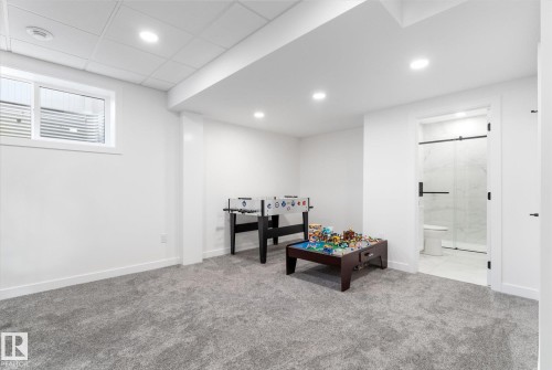 14 Enns Crest, Fort Saskatchewan, AB - Indoor