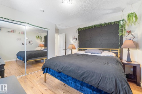 5702 50 Street, Stony Plain, AB - Indoor Photo Showing Bedroom