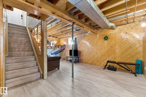 5702 50 Street, Stony Plain, AB - Indoor
