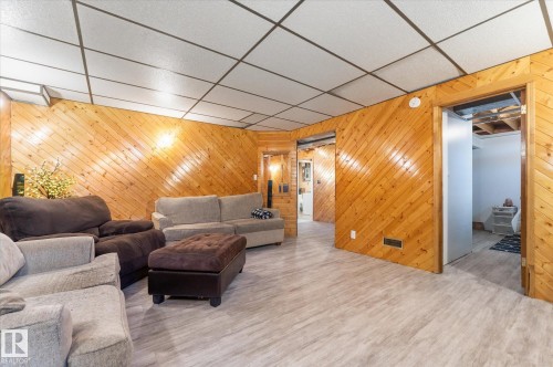 5702 50 Street, Stony Plain, AB - Indoor