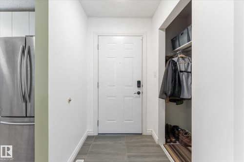 5702 50 Street, Stony Plain, AB - Indoor Photo Showing Other Room